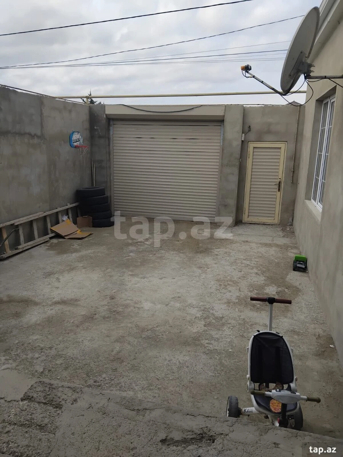 Satılır 4 otaqlı həyət evi