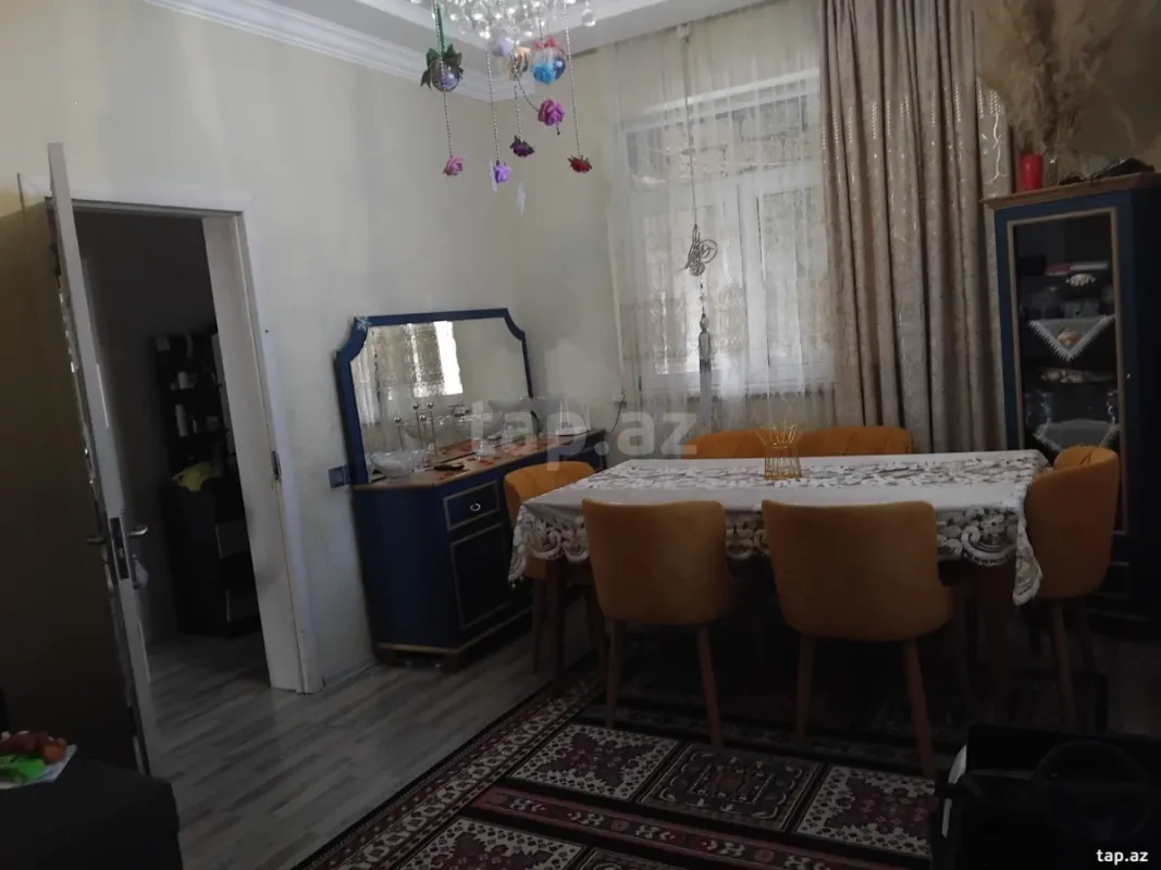 Satılır 4 otaqlı həyət evi