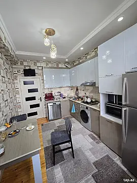 Satılır 3 otaqlı yeni tikili 105 m²