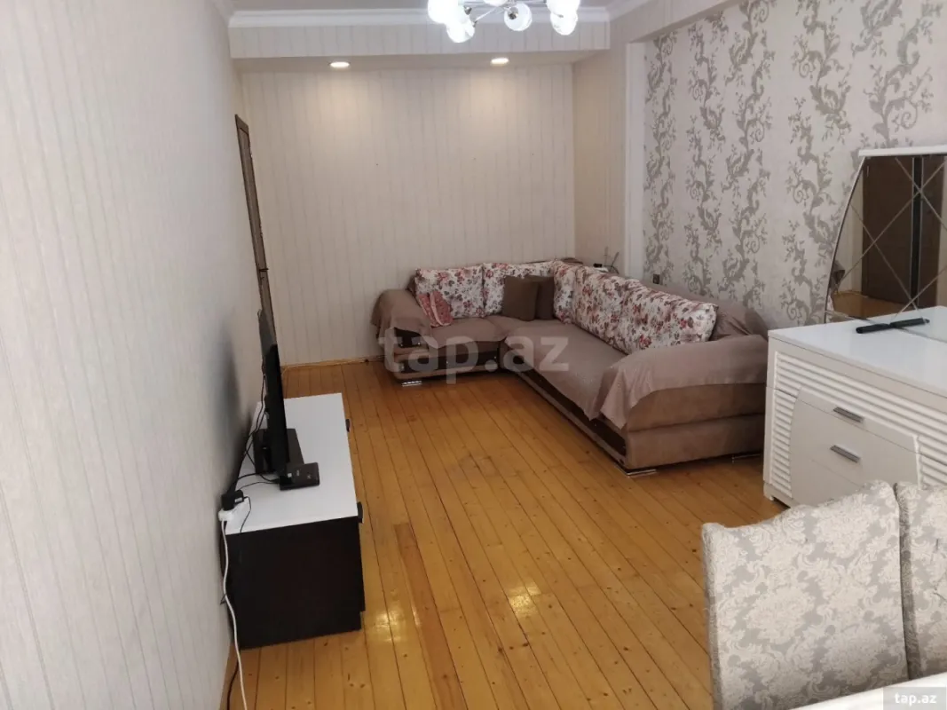 Kirayə verilir 2 otaqlı yeni tikili 70 m²