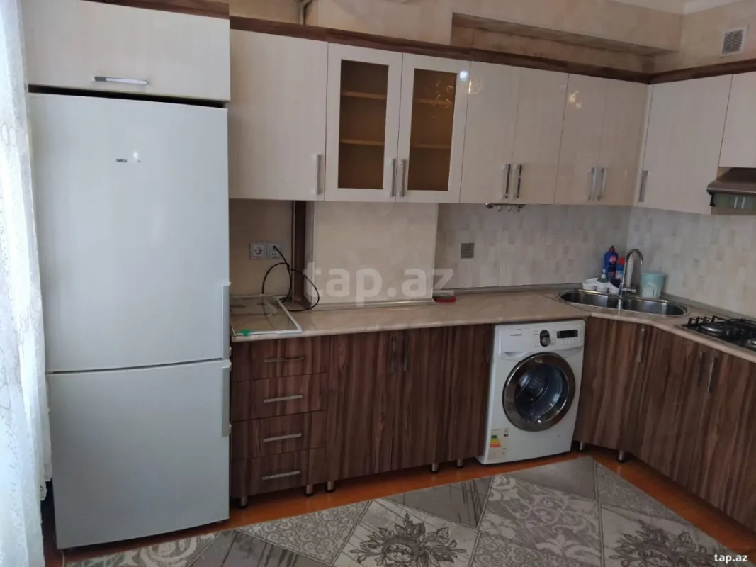 Kirayə verilir 2 otaqlı yeni tikili 70 m²
