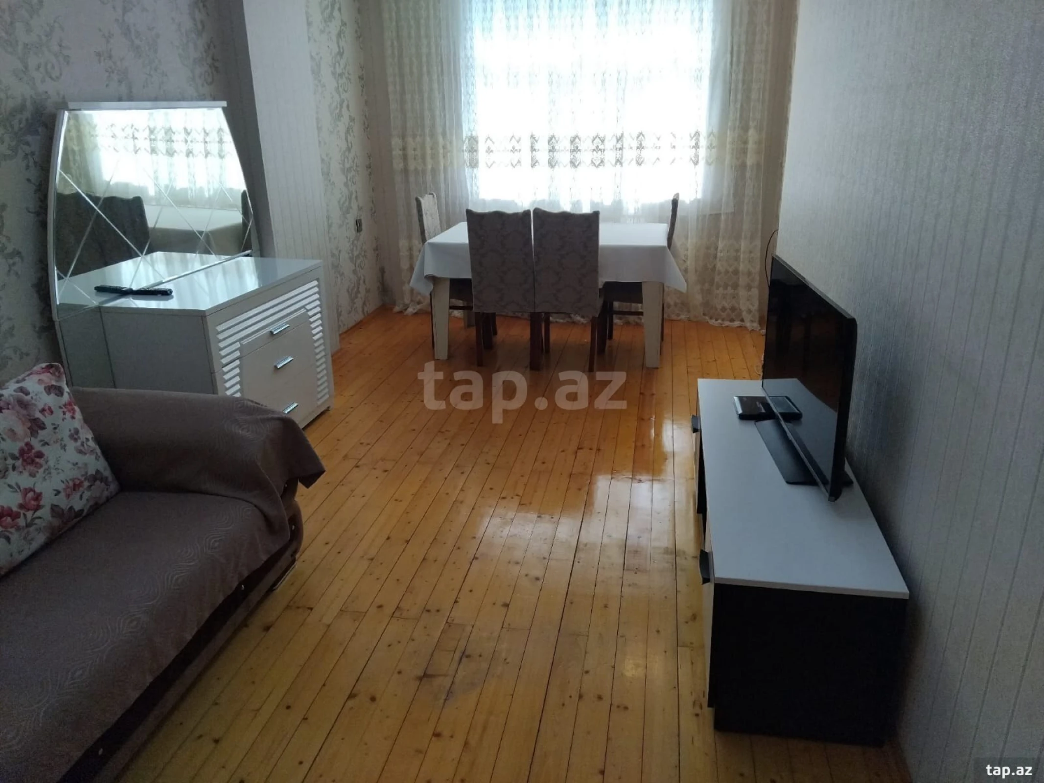 Kirayə verilir 2 otaqlı yeni tikili 70 m²
