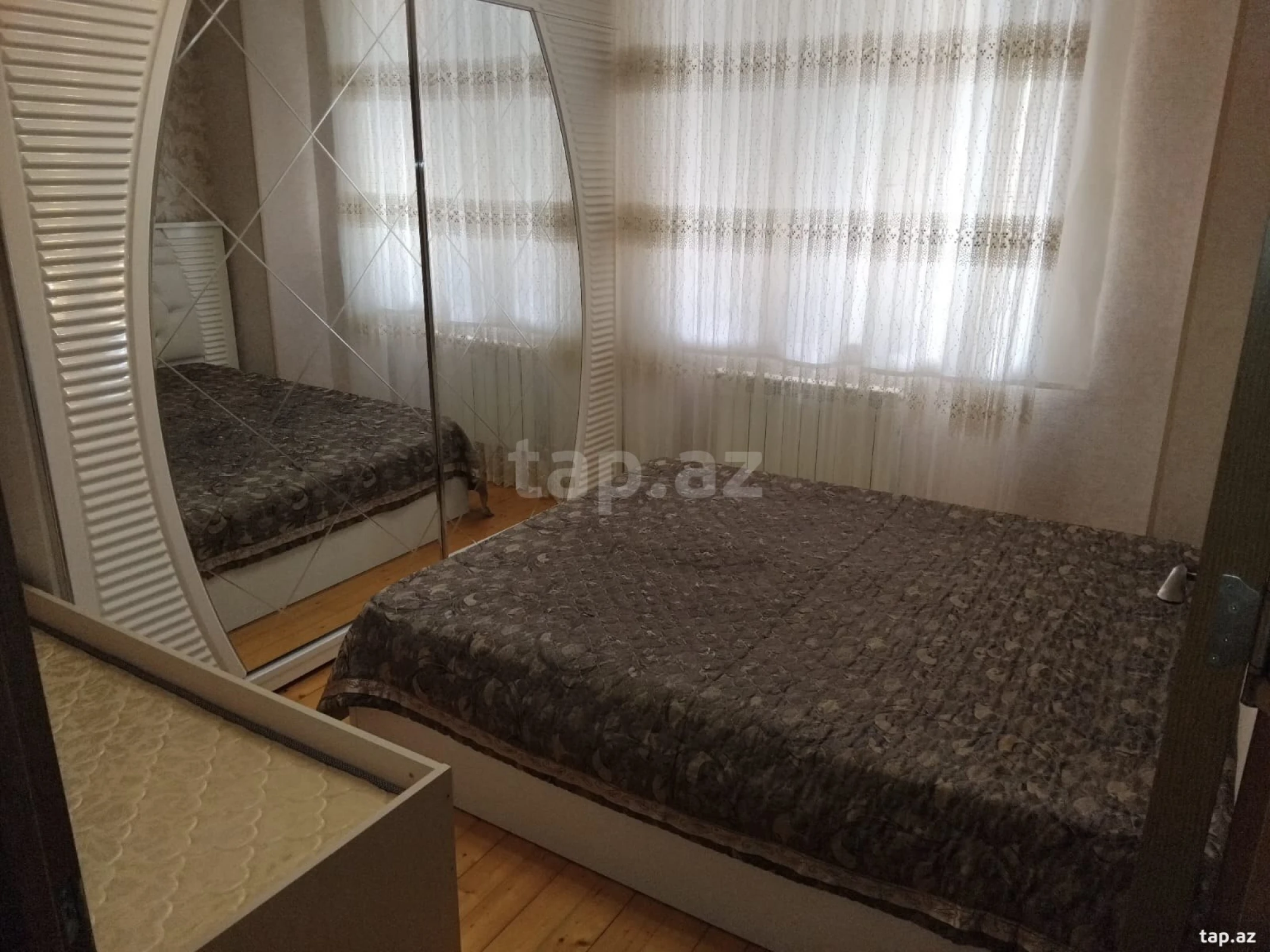 Kirayə verilir 2 otaqlı yeni tikili 70 m²