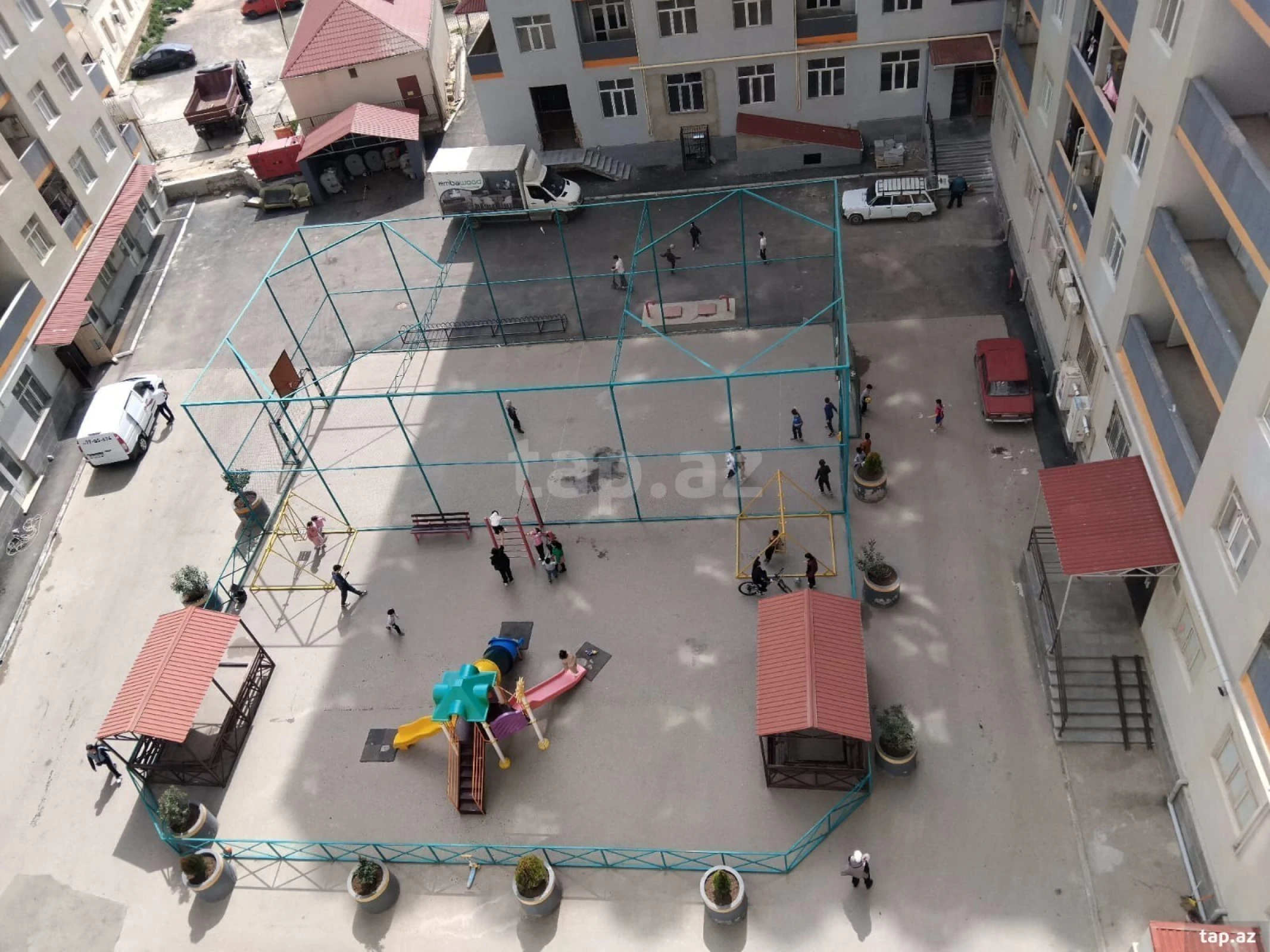 Kirayə verilir 2 otaqlı yeni tikili 70 m²