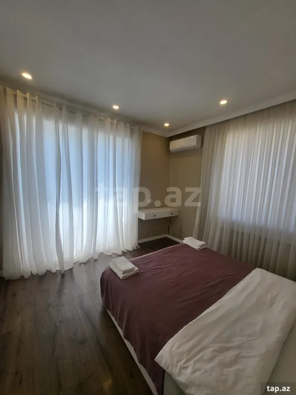 Kirayə verilir 4 otaqlı həyət evi