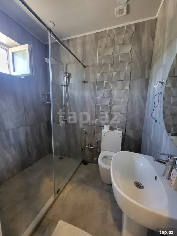 Kirayə verilir 4 otaqlı həyət evi