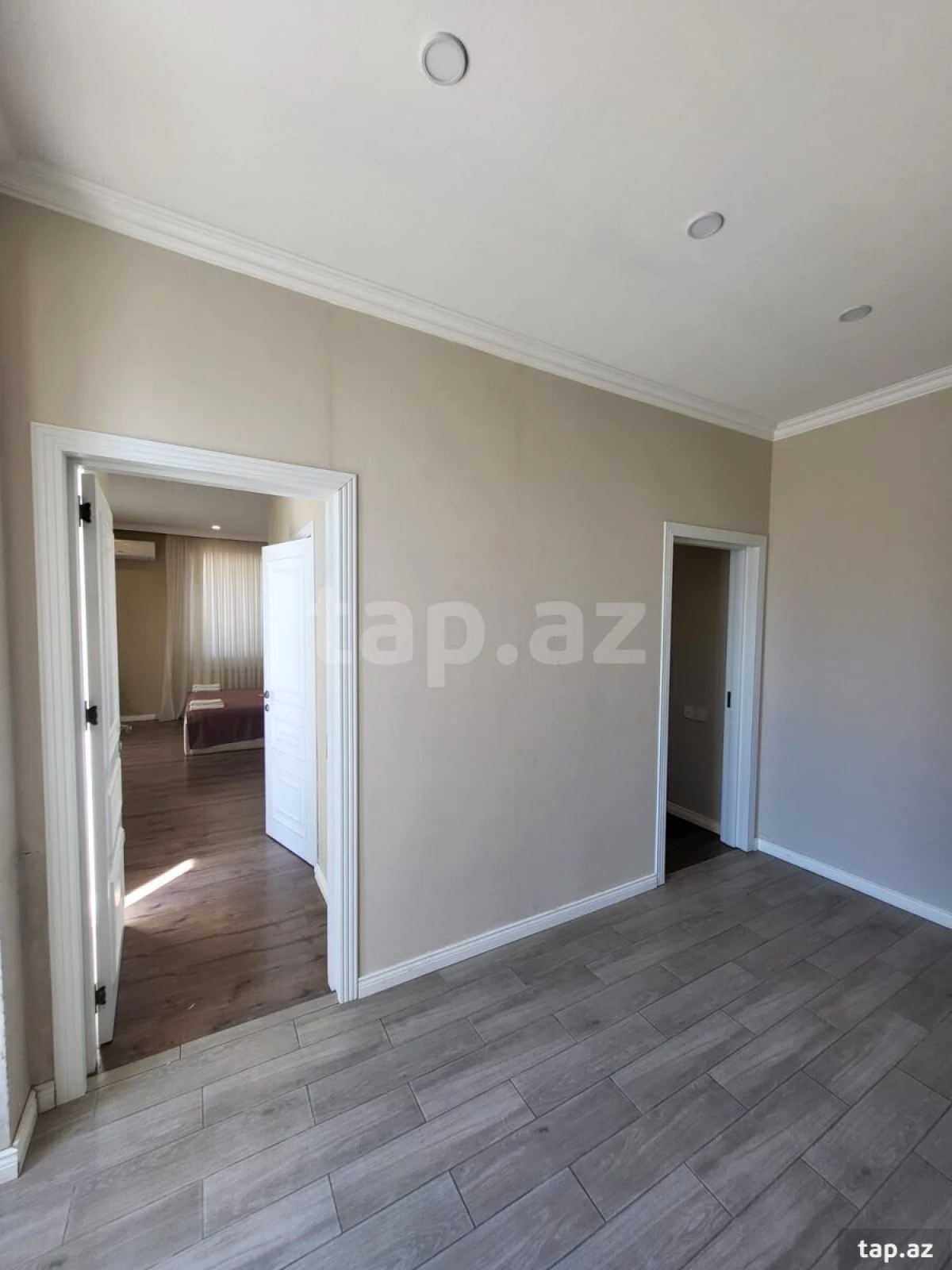 Kirayə verilir 4 otaqlı həyət evi