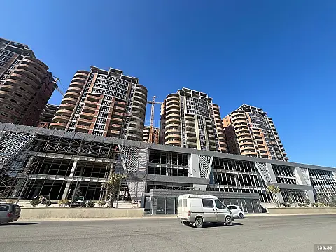 Satılır 2 otaqlı yeni tikili 79 m²