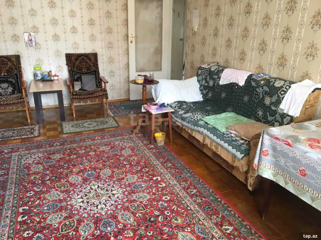 Satılır 4 otaqlı mənzil 105 m²