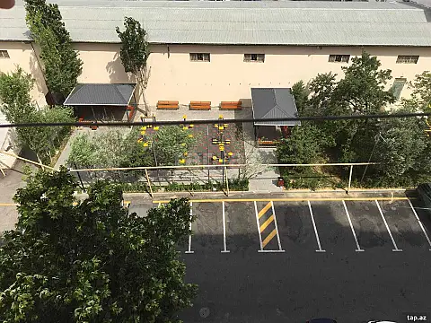 Satılır 4 otaqlı mənzil 105 m²