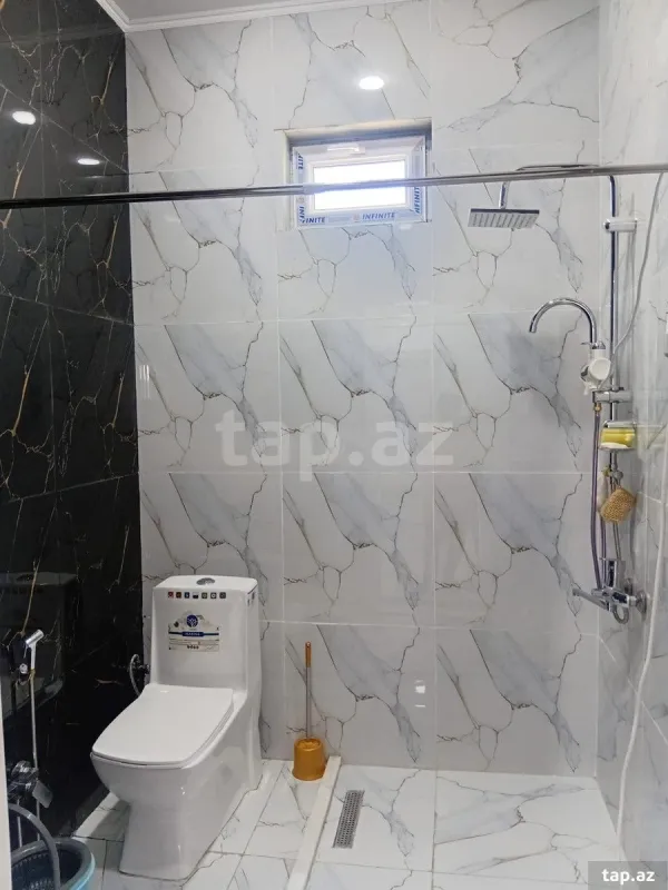 Satılır 4 otaqlı həyət evi