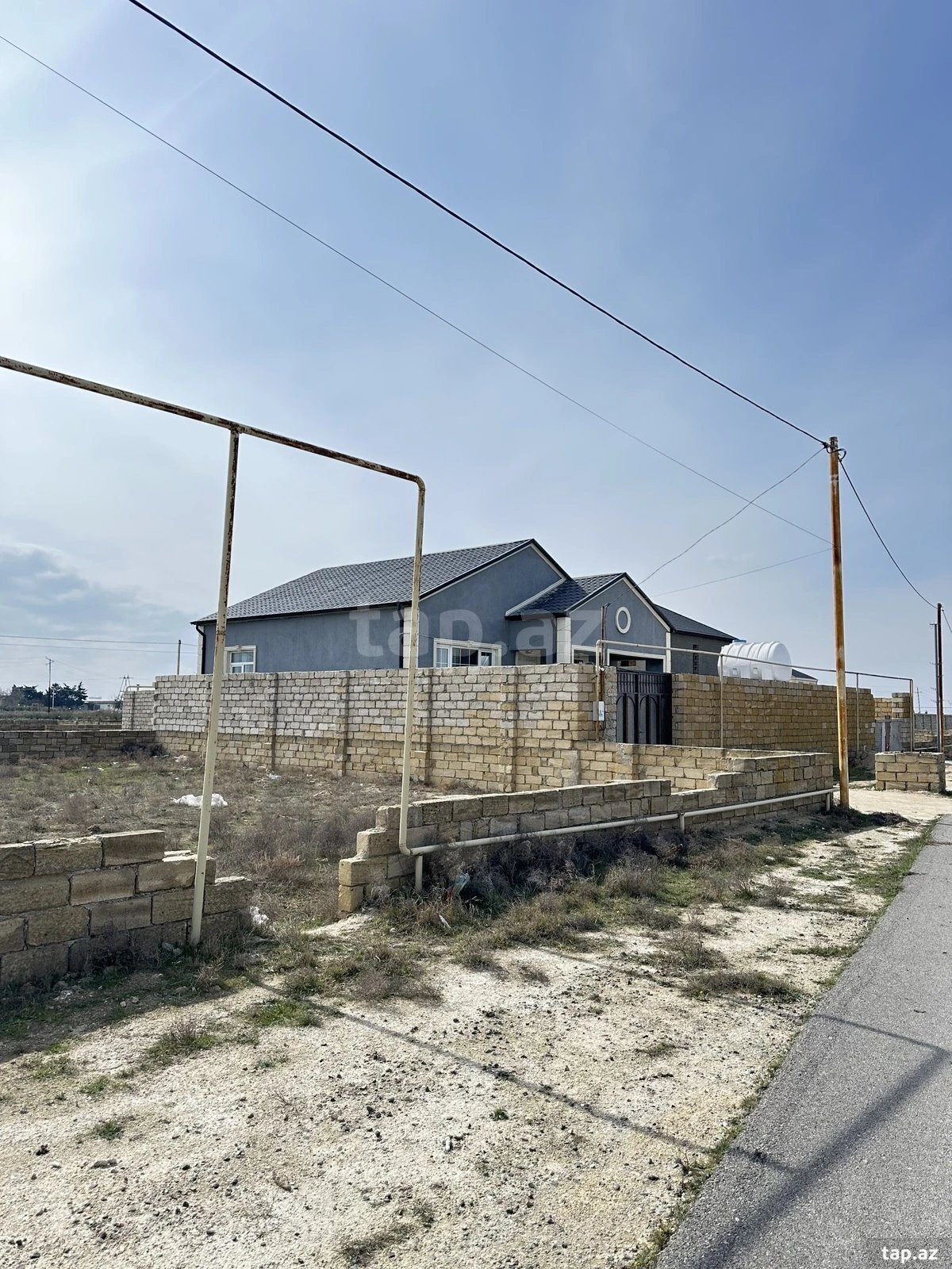 Satılır 4 otaqlı həyət evi