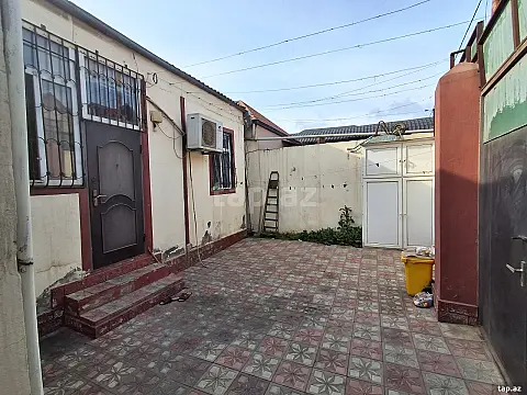 Satılır 4 otaqlı həyət evi