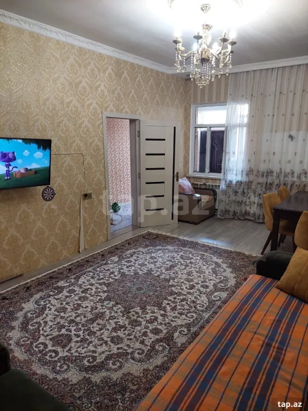 Satılır 4 otaqlı həyət evi