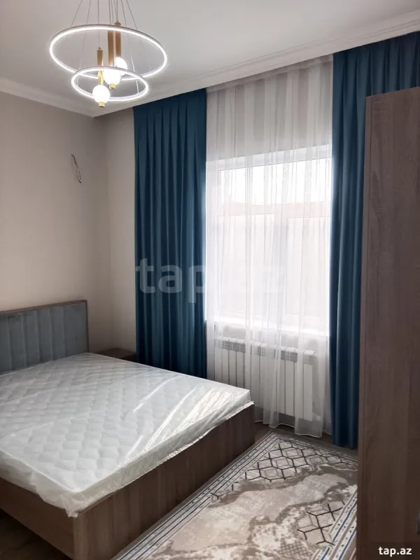 Satılır 4 otaqlı həyət evi