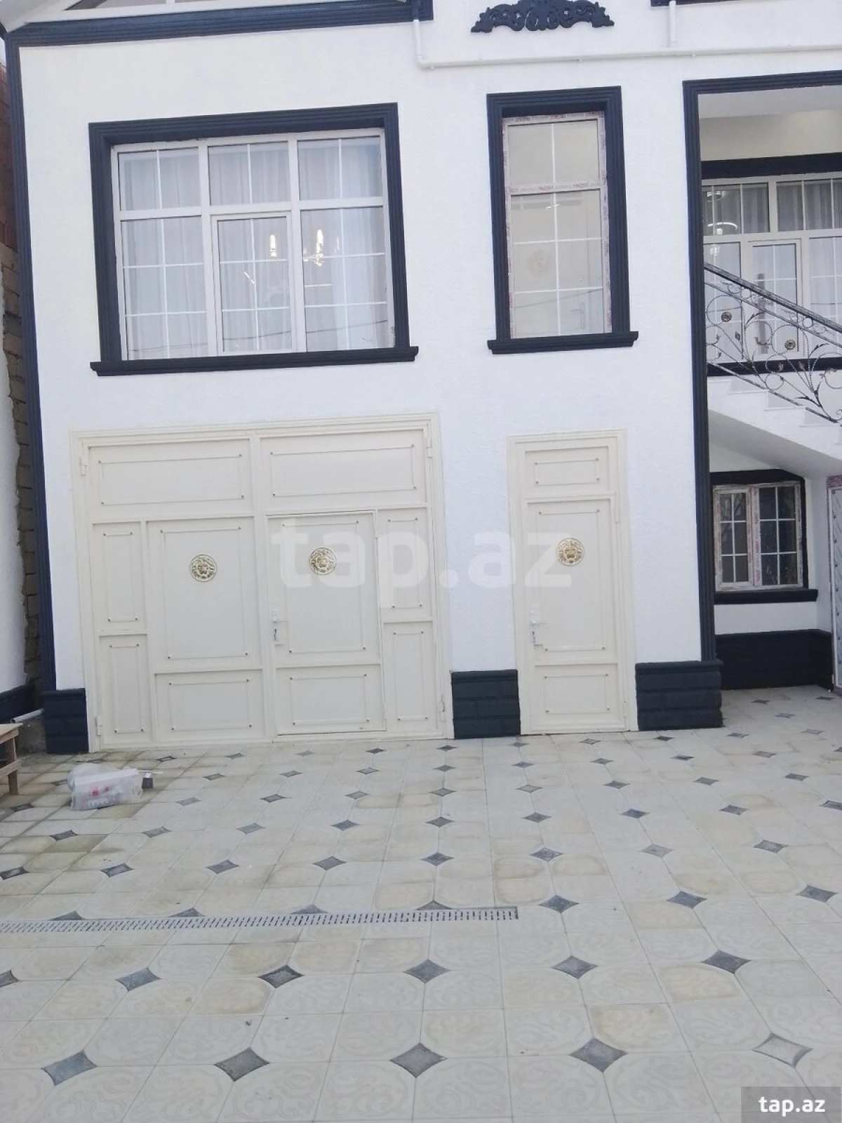 Satılır 4 otaqlı həyət evi