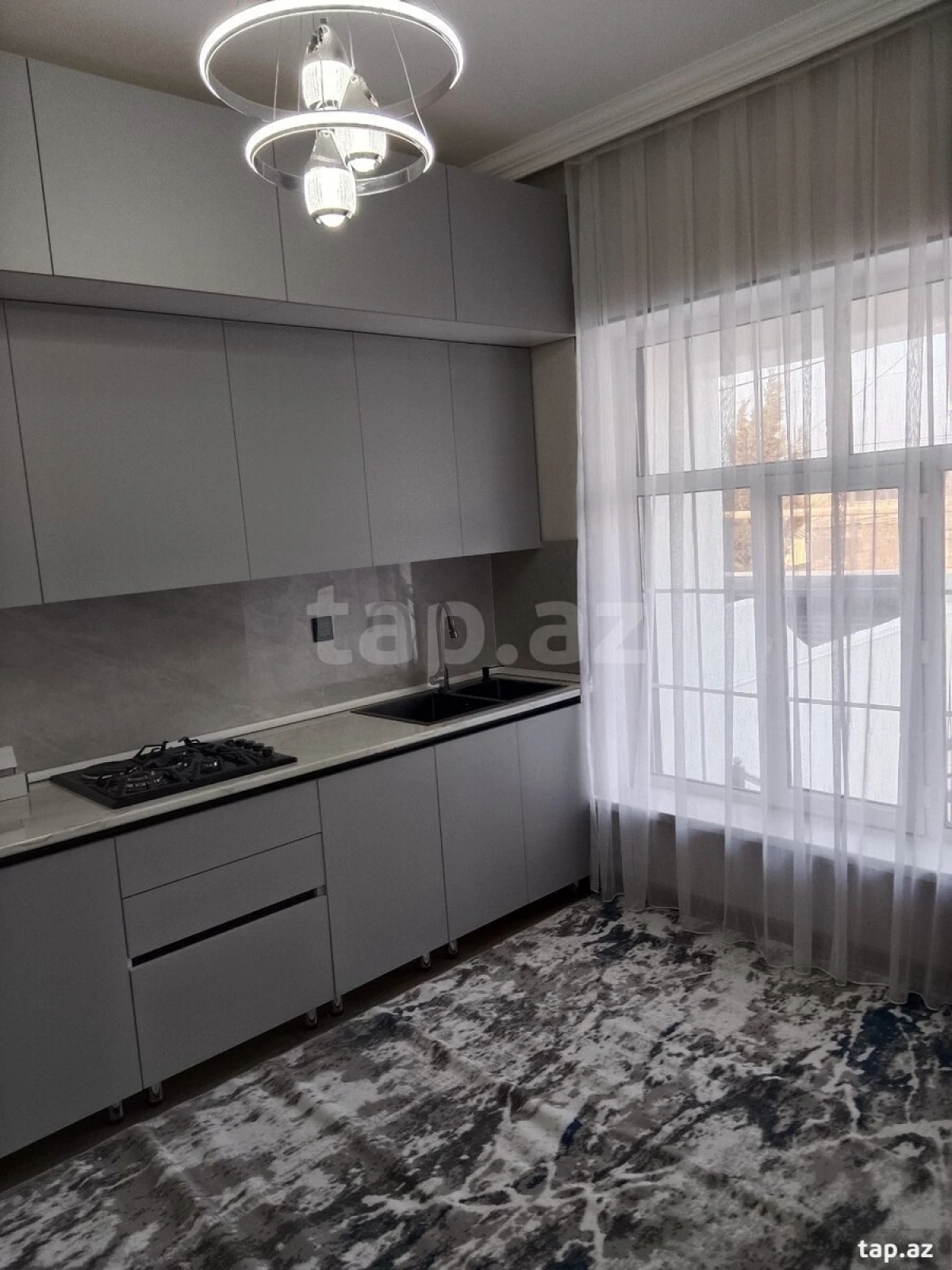 Satılır 4 otaqlı həyət evi