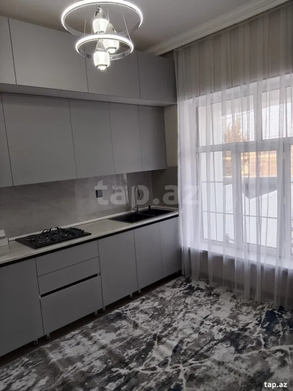 Satılır 4 otaqlı həyət evi