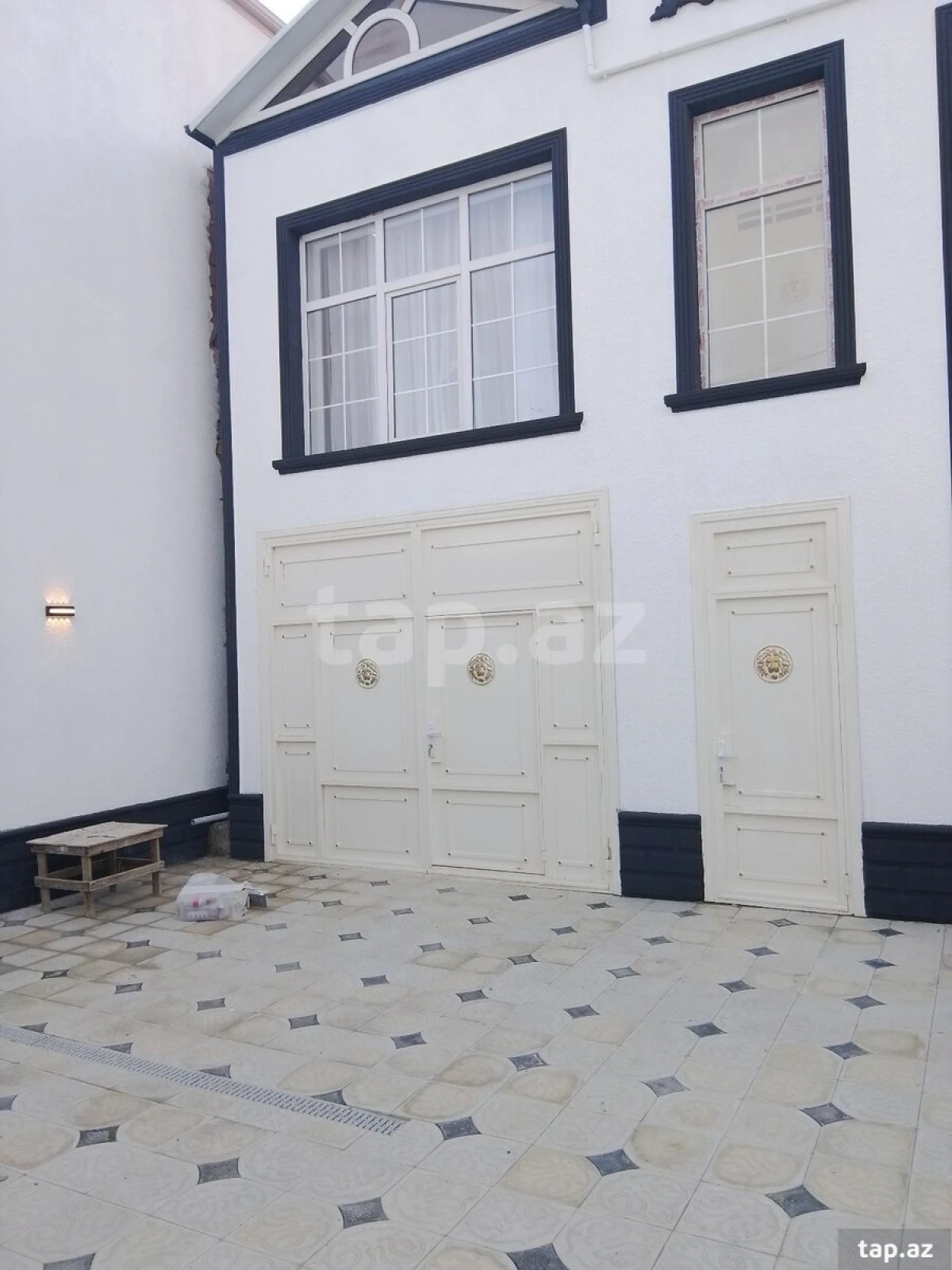 Satılır 4 otaqlı həyət evi