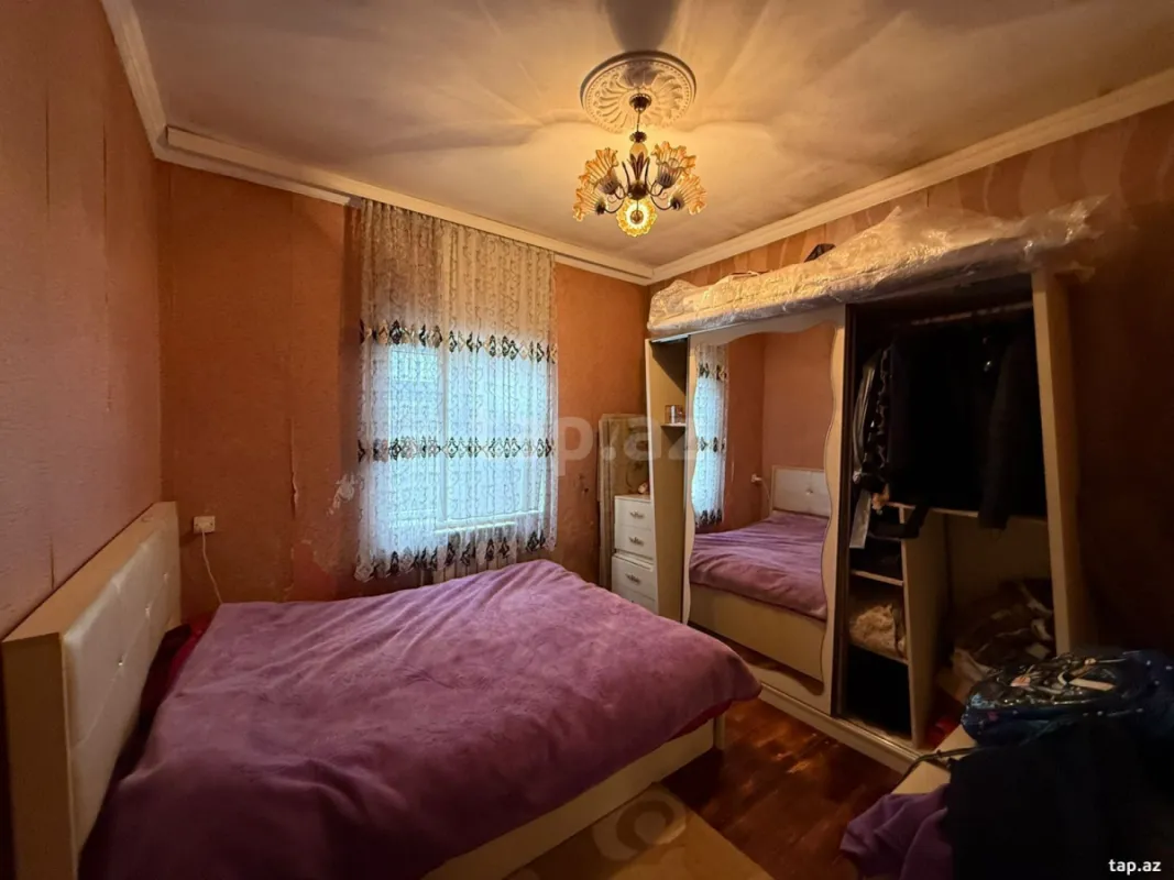 Satılır 5 otaqlı həyət evi