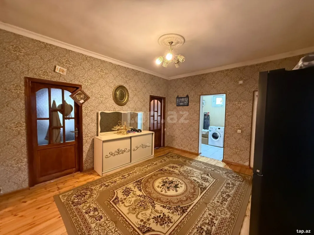 Satılır 5 otaqlı həyət evi