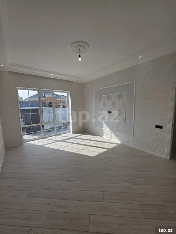 Satılır 4 otaqlı həyət evi