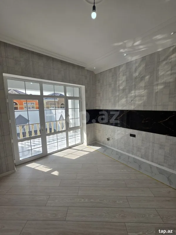 Satılır 4 otaqlı həyət evi