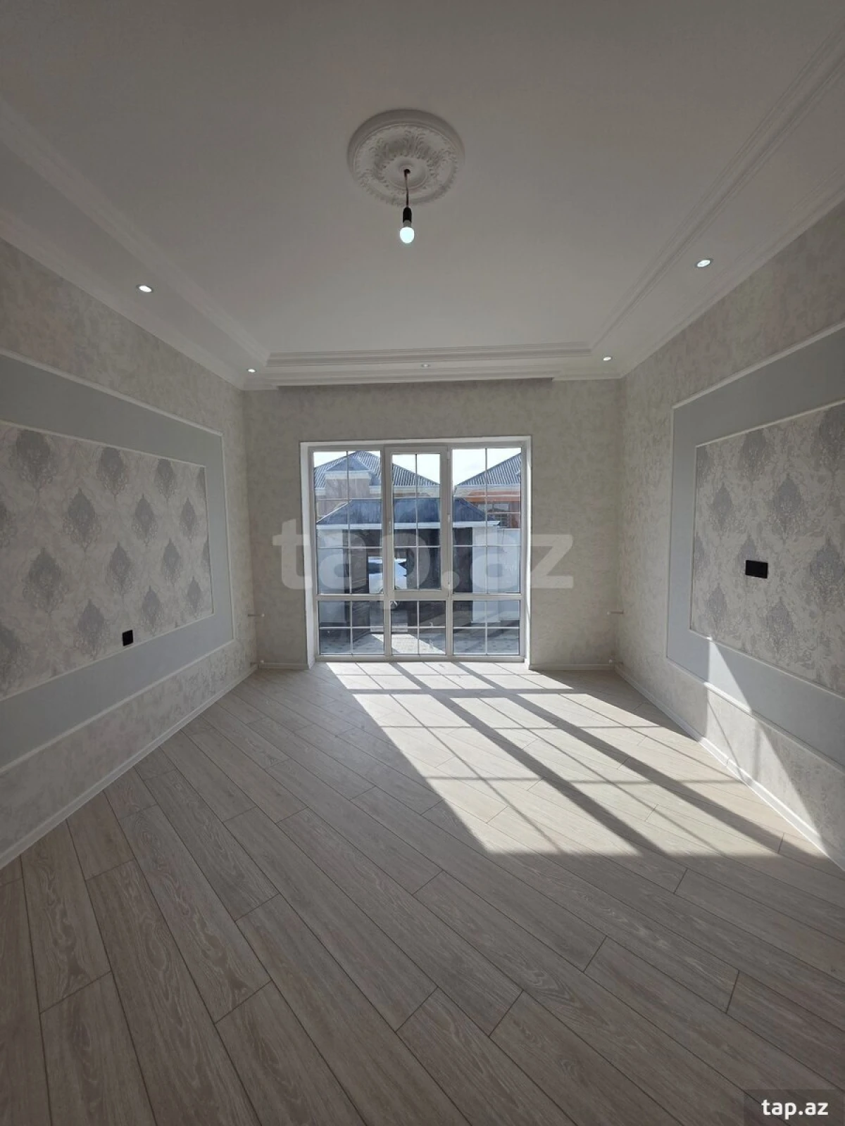 Satılır 4 otaqlı həyət evi