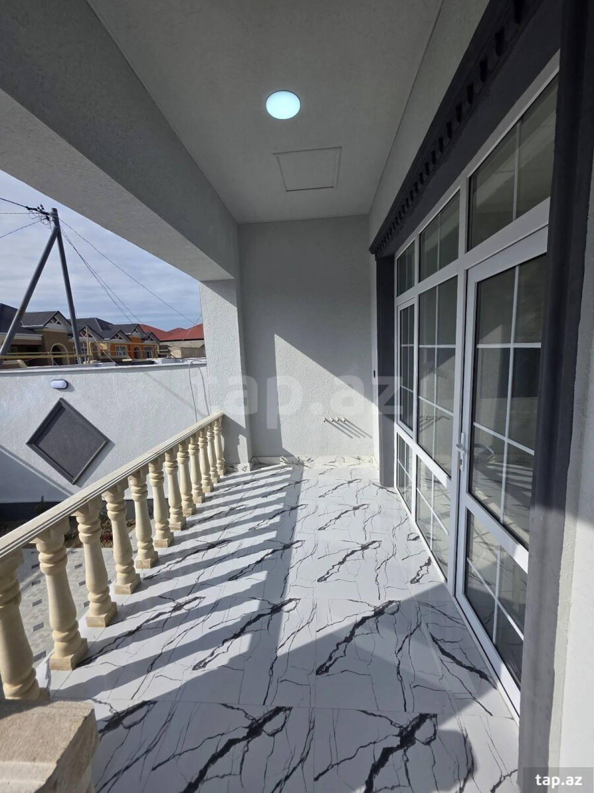 Satılır 4 otaqlı həyət evi