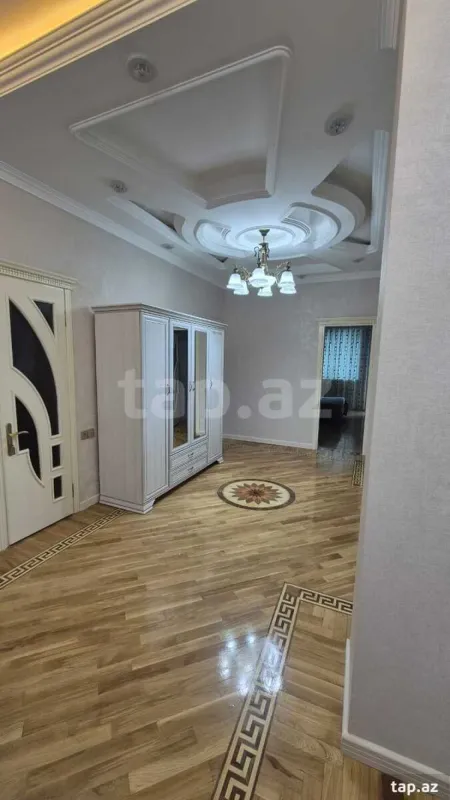 Kirayə verilir 4 otaqlı yeni tikili 200 m²