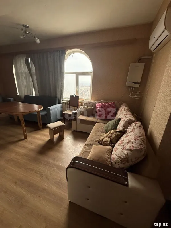 Kirayə verilir 2 otaqlı yeni tikili 70 m²