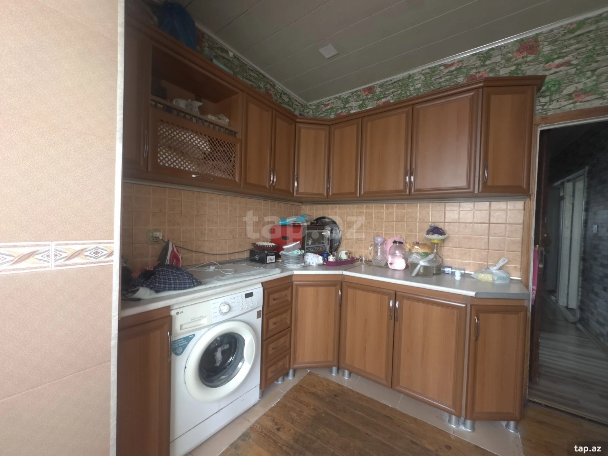 Satılır 5 otaqlı mənzil 121 m²