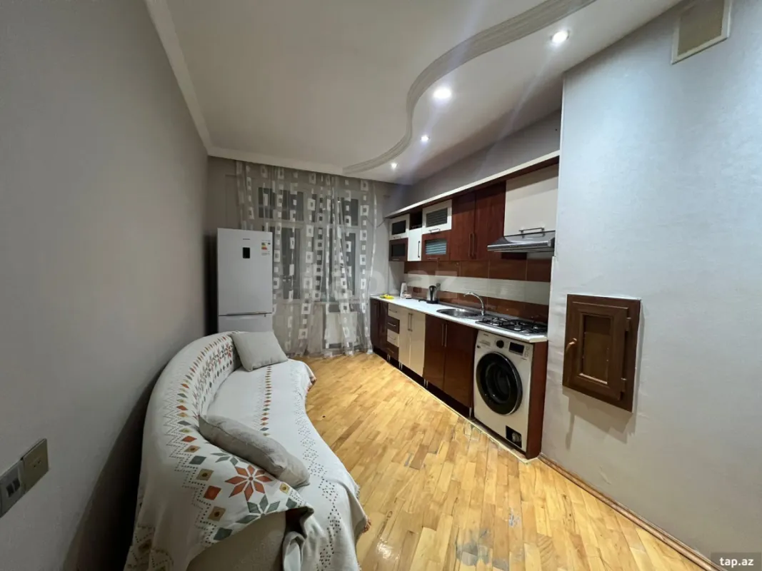 Kirayə verilir 2 otaqlı yeni tikili 100 m²