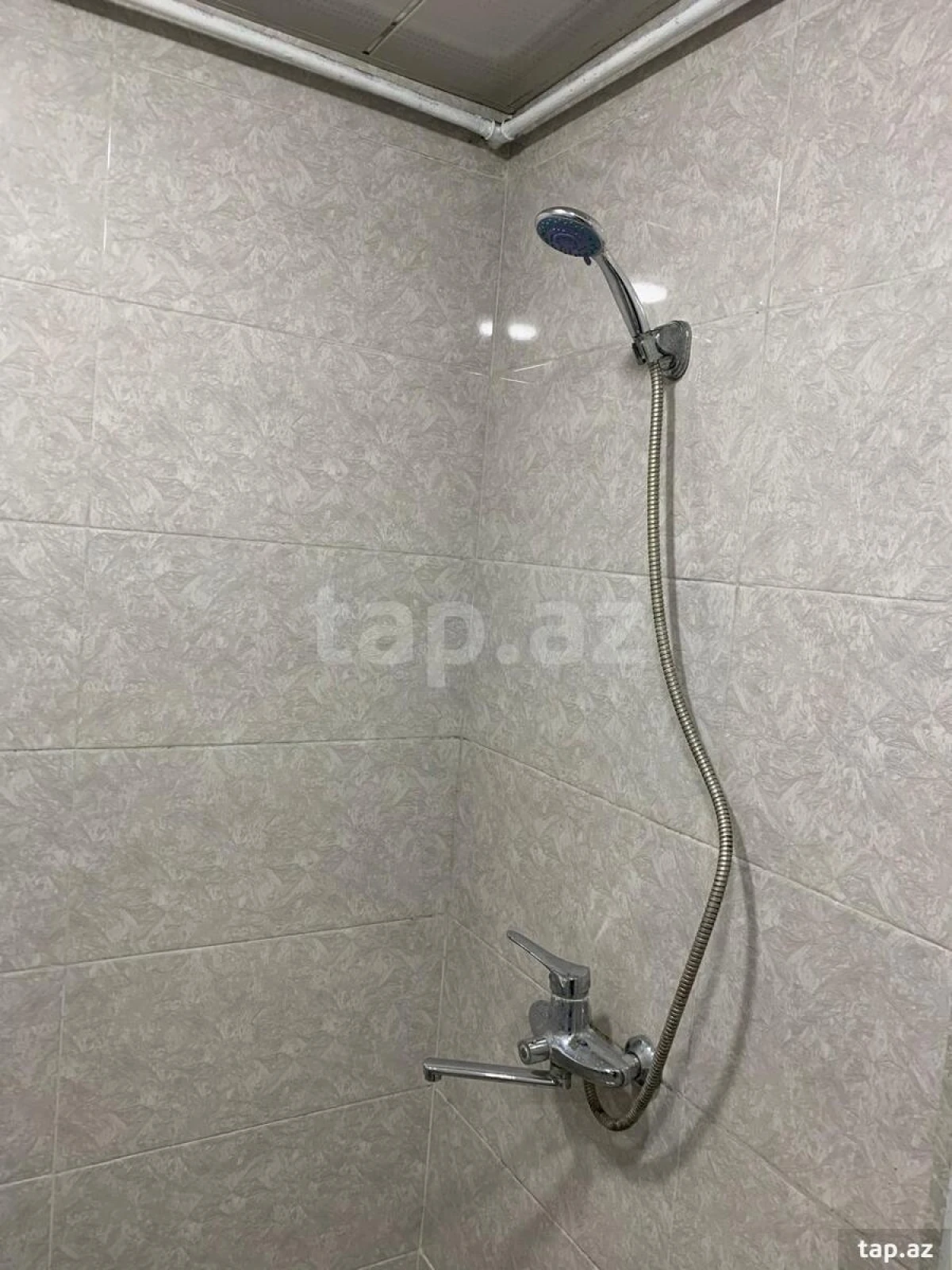 Kirayə verilir 2 otaqlı yeni tikili 52 m²