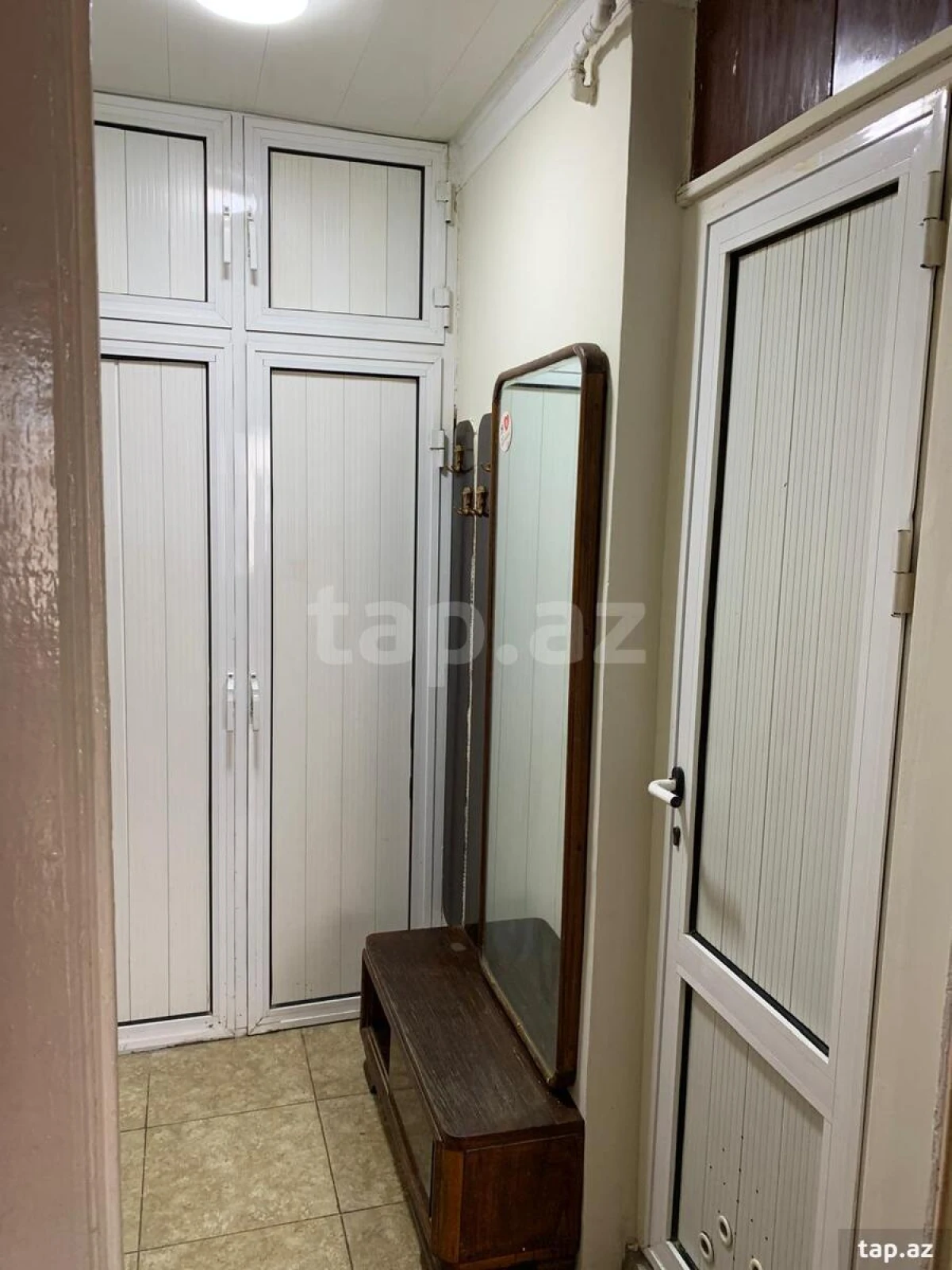 Kirayə verilir 2 otaqlı yeni tikili 52 m²