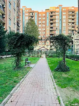 Satılır 3 otaqlı yeni tikili 165 m²