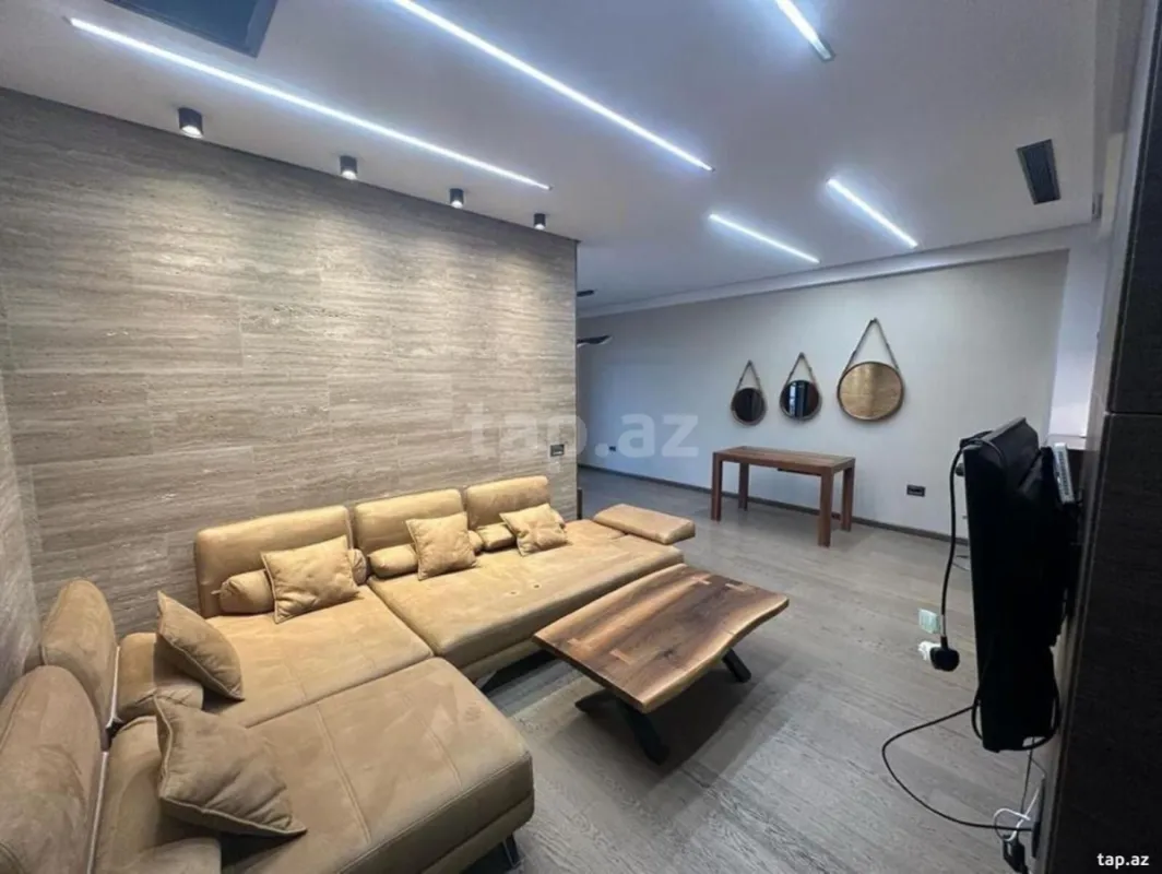 Kirayə verilir 2 otaqlı yeni tikili 70 m²