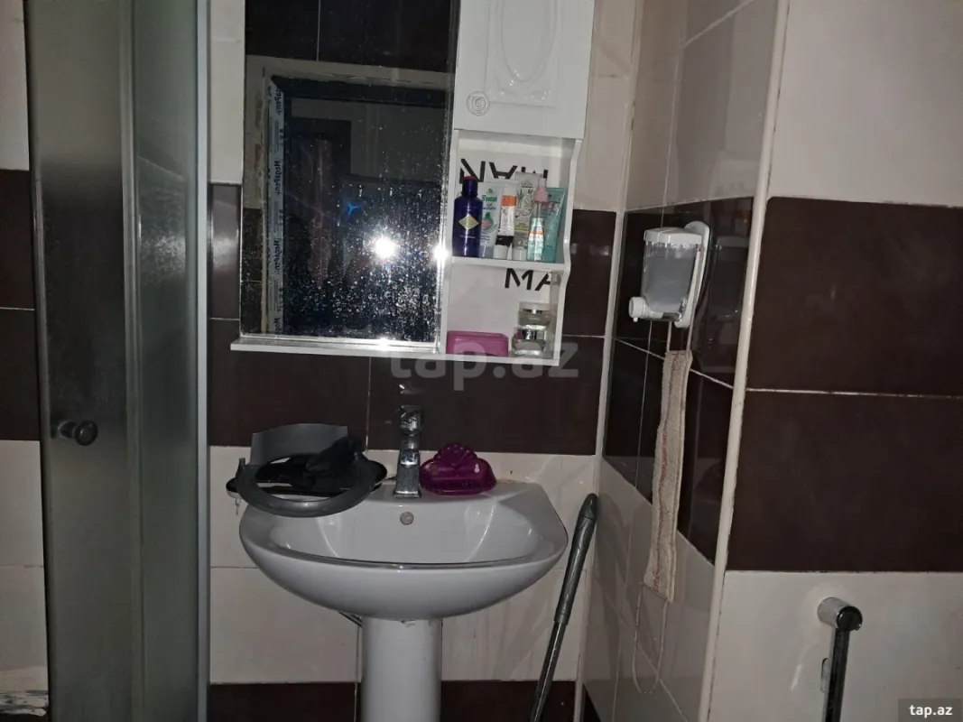 Kirayə verilir 1 otaqlı yeni tikili 43 m²