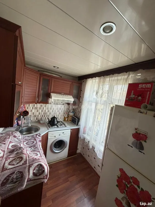 Kirayə verilir 2 otaqlı mənzil 50 m²