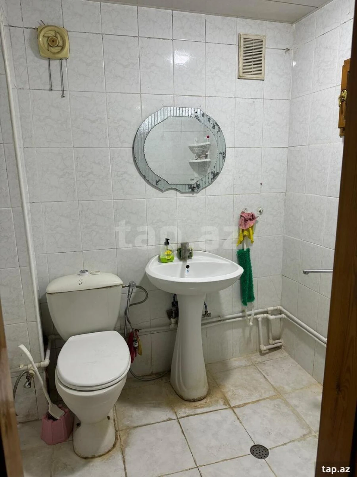 Kirayə verilir 2 otaqlı mənzil 68 m²