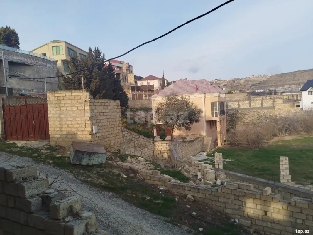 Satılır 6 otaqlı həyət evi 120 m²