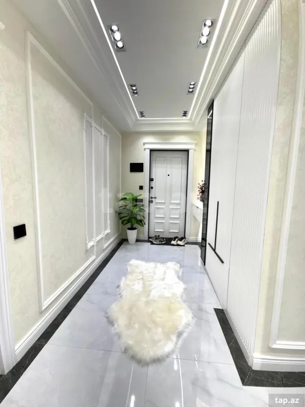 Satılır 3 otaqlı yeni tikili 109 m²