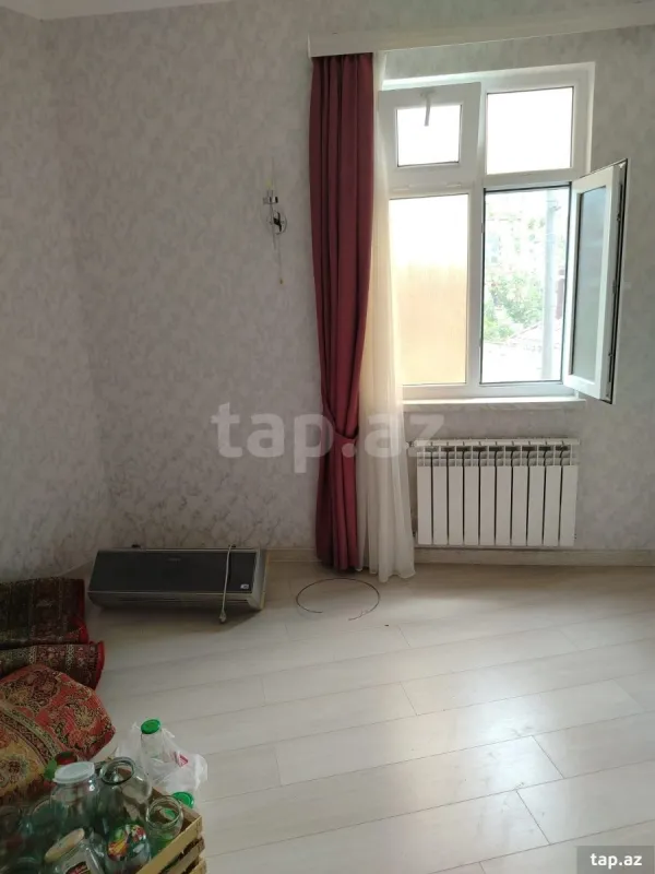 Satılır 4 otaqlı həyət evi