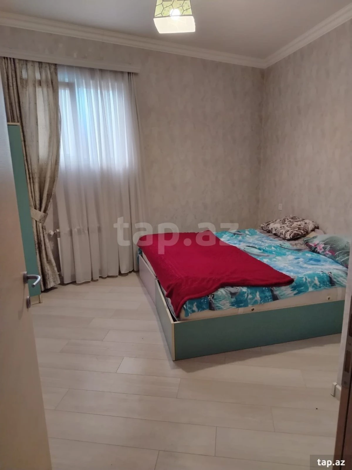 Satılır 4 otaqlı həyət evi