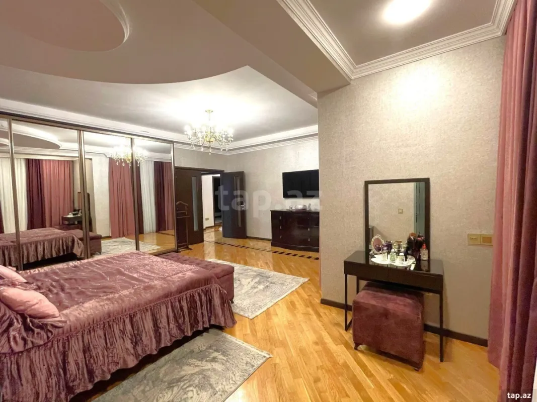 Satılır 4 otaqlı yeni tikili 235 m²