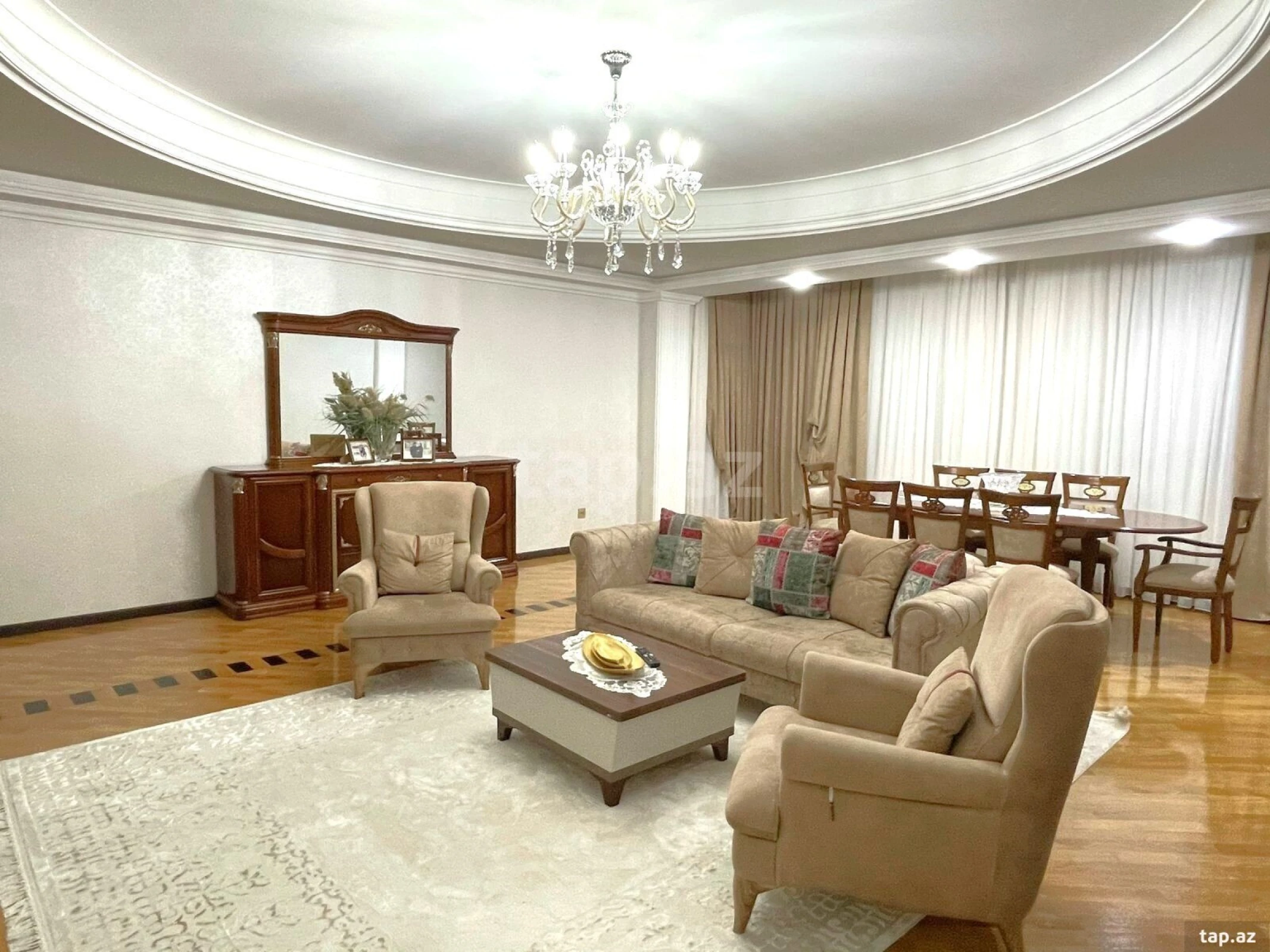 Satılır 4 otaqlı yeni tikili 235 m²