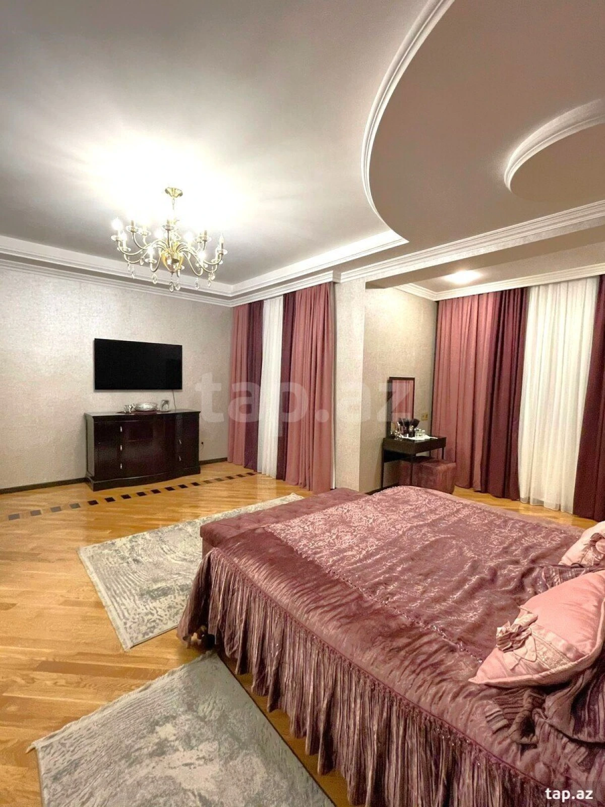 Satılır 4 otaqlı yeni tikili 235 m²