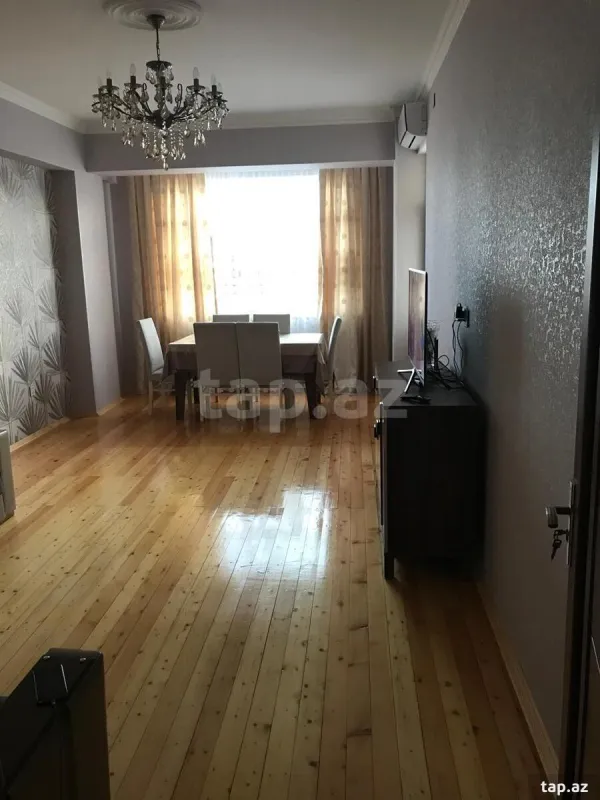 Satılır 2 otaqlı yeni tikili 76 m²