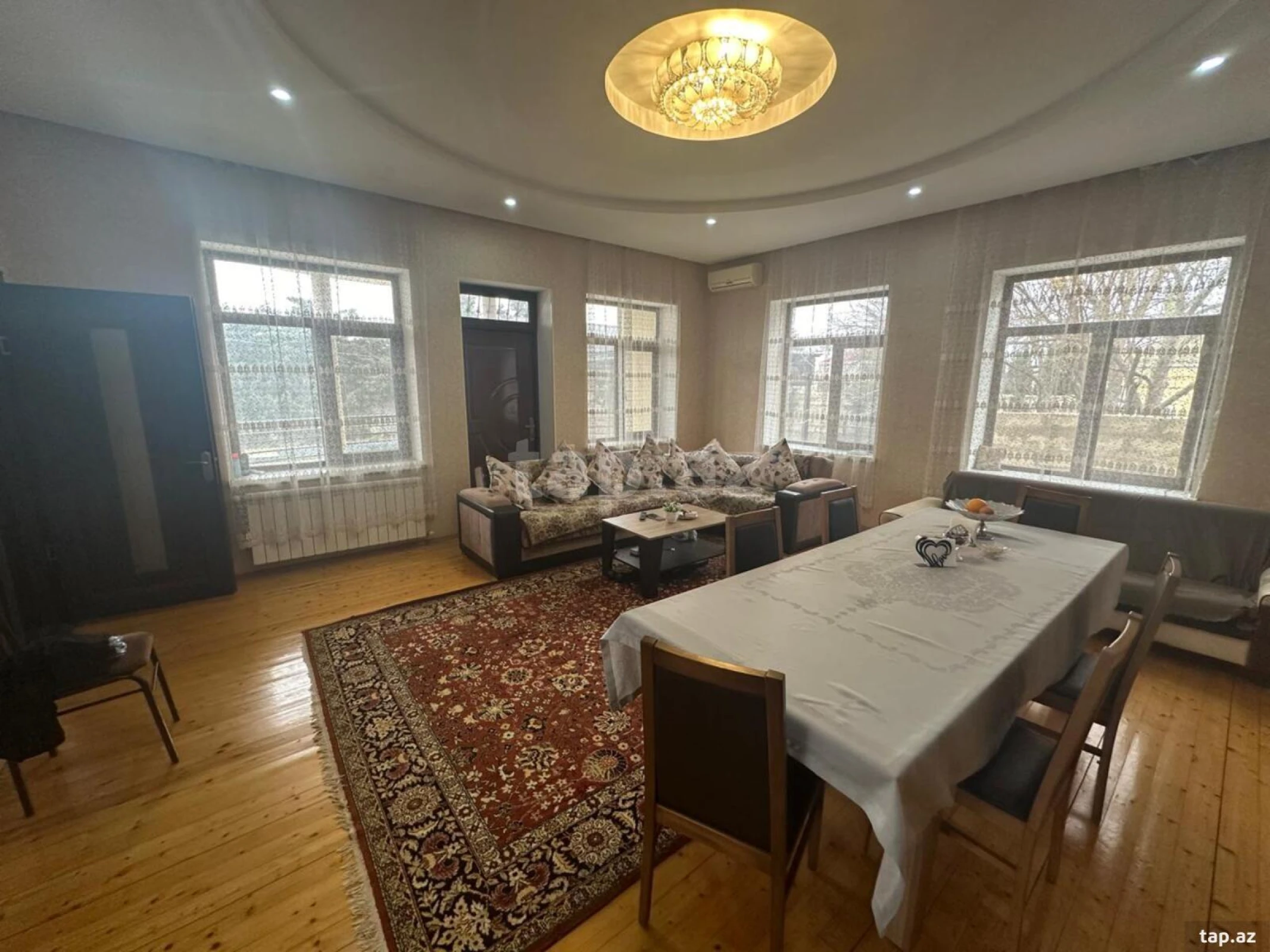 Kirayə verilir 6 otaqlı həyət evi