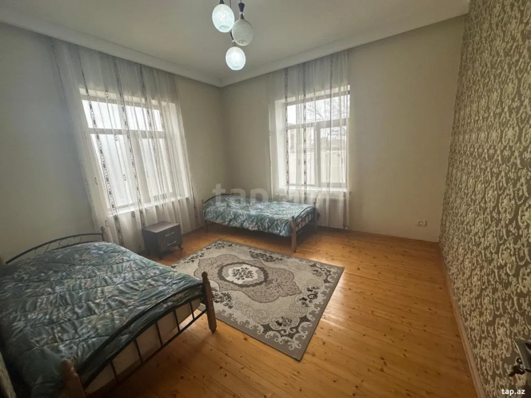 Kirayə verilir 6 otaqlı həyət evi